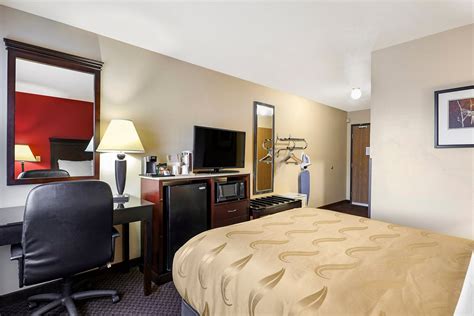 Quality Inn Rooms: Pictures & Reviews - Tripadvisor