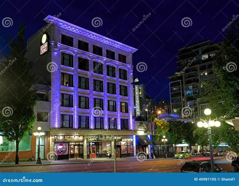 Strathcona Hotel And Pub At Night Editorial Image - Image: 40981105