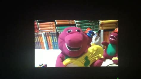 Barney & Friends Barney Sing Strum Banjo Toy Row, Row, Row Your Boat ...