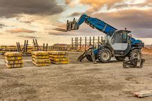 Heavy Duty Forklift Truck Free Stock Photo - Public Domain Pictures