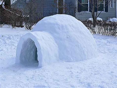 Get creative with all of that snow! How to build an igloo! #MarchBreak Winter Wonder, Winter Fun ...