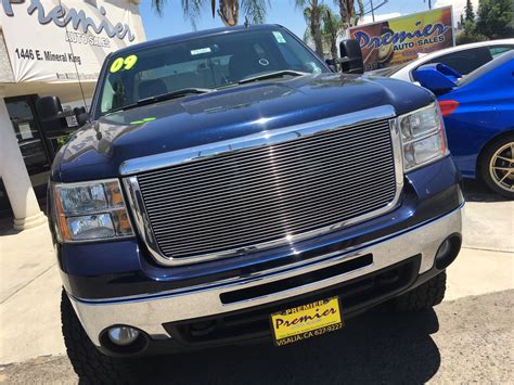 2009 GMC Sierra 2500 HD at Premier Auto Visalia