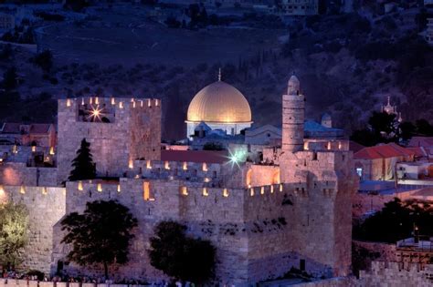 Jerusalem by Night Gallery | Israel tours, Taj mahal, Jerusalem