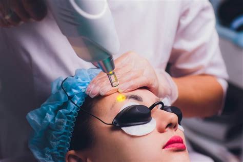 Laser Eyebrow Tattoo Removal [Our Expert Guide] | LaserAll