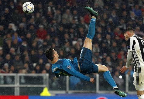 LeBron praises Ronaldo's 'nasty' bicycle kick goal vs Juve