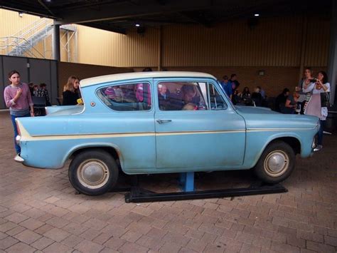 ford anglia harry potter - Google Search Harry Potter Tour, Making Of Harry Potter, Ford Anglia ...