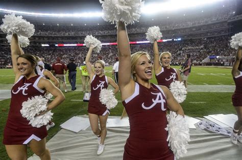 Pictures of Alabama cheerleaders to get you ready for game day