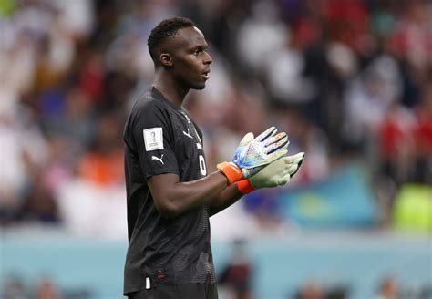 Report: Chelsea's Mendy aware Spurs could be in market for new keeper