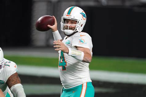 Miami Dolphins quarterback Ryan Fitzpatrick to miss Week 17 after ...