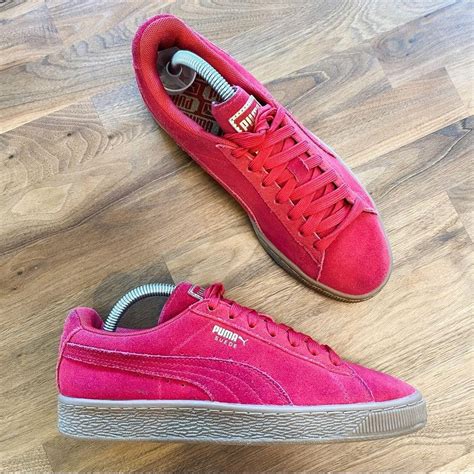 The PUMA Suede is definitely the most well-known and... - Depop