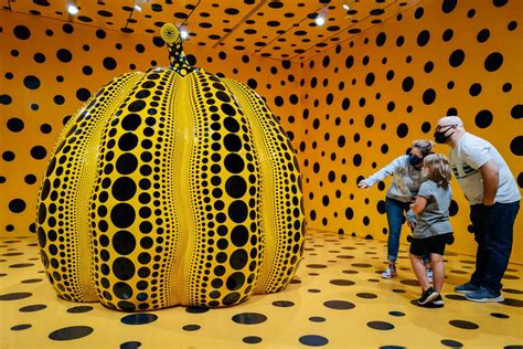 Yayoi Kusama's infinity rooms are on magnificent display at the ...