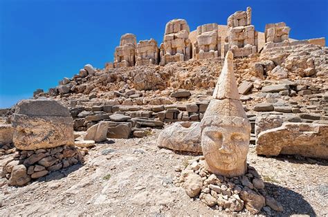 Exploring Mount Nemrut: A Visitor's Guide | PlanetWare