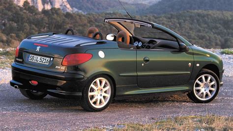 La storia della Peugeot 206 CC, la coupé-cabriolet per tutti