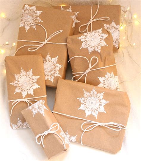 DIY Christmas Wrapping Paper