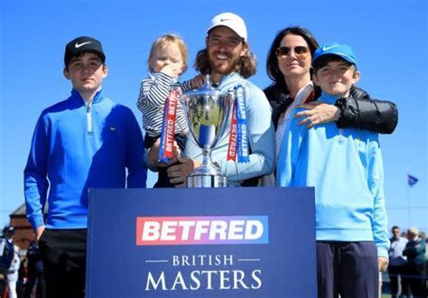 Tommy Fleetwood Wife Clare Fleetwood Fleetwood Is Mom Of Three Kids