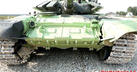 Below The Turret Ring: T-72B3 composite armor photo