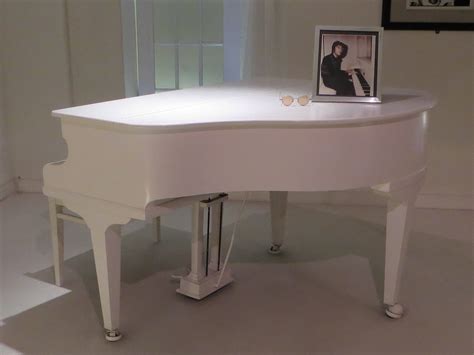 IMG_1332 John Lennon's white Piano-Imagine-Beatle's Museum… | Flickr