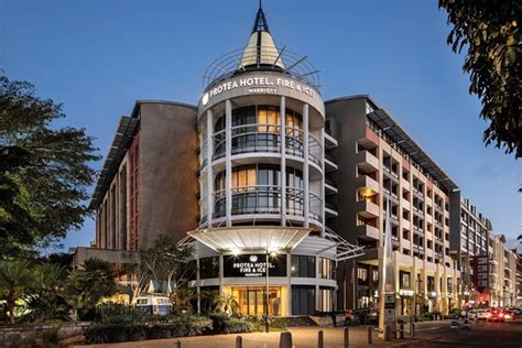 PROTEA HOTEL FIRE & ICE! DURBAN UMHLANGA RIDGE - Updated 2021 Prices & Reviews (Umhlanga Rocks ...