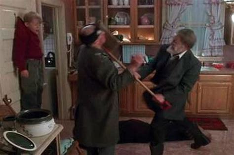 Kevin McCallister's 25 cruellest Home Alone traps