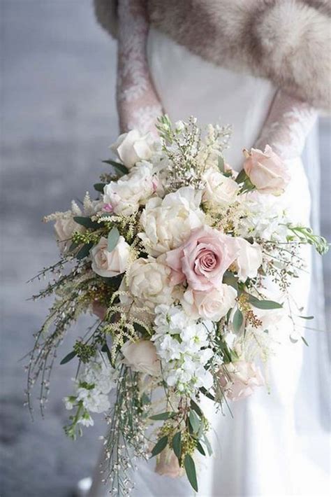 blush pink and white wedding bouquet - EmmaLovesWeddings