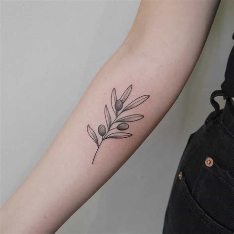 Minimalist Olive Branch Tattoos 1 | Olive tattoo, Olive branch tattoo, Branch tattoo