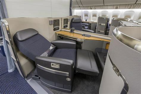 American Airlines Takes Delivery of First 777-300ER : AirlineReporter