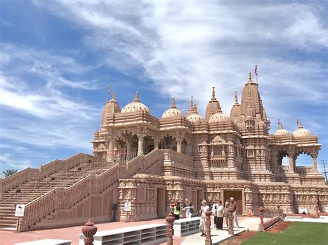 BAPS Shri Swaminarayan Mandir — California By Choice