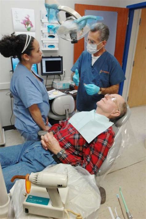 Uf Dental Clinic Jacksonville – Find Local Dentist Near Your Area