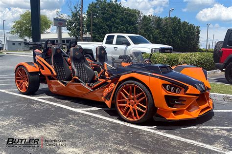 4 Seater Polaris Slingshot with 22in Savini SV63 Wheels - a photo on ...