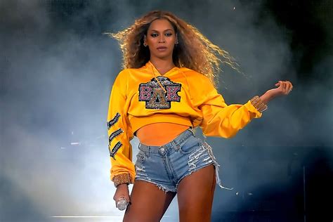 Beyoncé made history at Coachella as the first black woman headliner - Vox