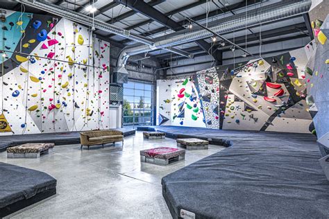 Interior Design Trends in Climbing Gyms: Walltopia's Top Picks