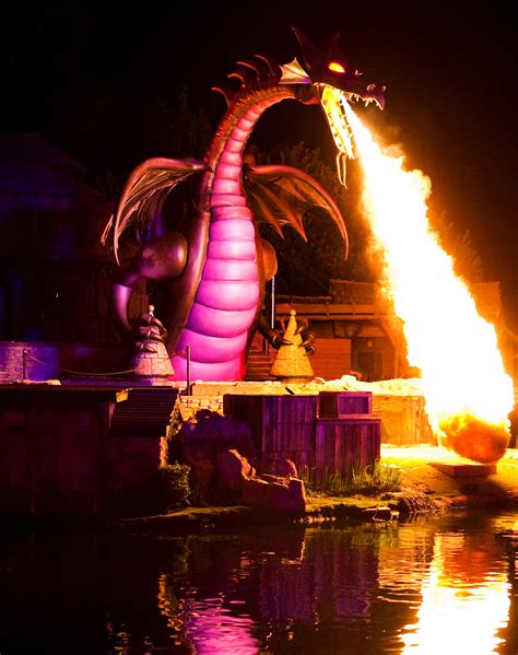 New High-resolution Disneyland Fantasmic dragon photos and video - Attractions Magazine