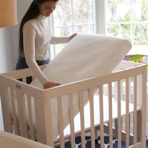 A Guide To Choosing The Right Crib Mattress Size (2024)