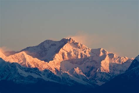 Kangchenjunga, Himalayas | Morning sunlight hits the summit … | Flickr