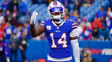 Bills' Stefon Diggs joins list of Buffalo stars restructuring their ...