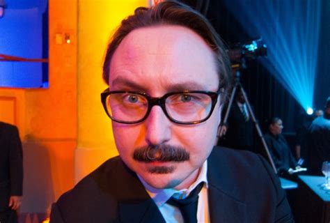 John Hodgman Sings "Baby Got Back" | The Mary Sue