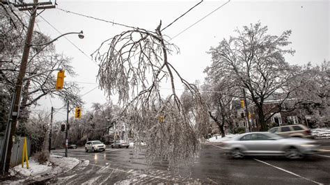 Declare Toronto ice storm a 'disaster area,' report urges - Toronto ...