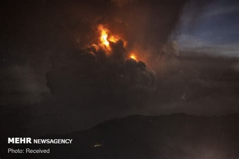 VIDEO: Famous Krakatoa volcano erupts in Indonesia - Mehr News Agency