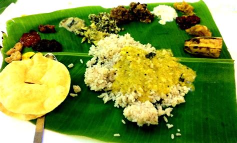 How To Fold Banana Leaf | Kerala Sadya | Deciphering India