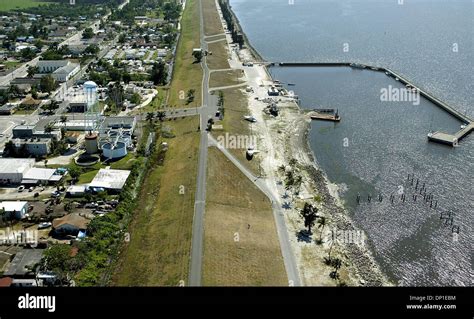 Apr 29, 2006; Pahokee, FL, USA; Downtown Pahokee is just outside the ...