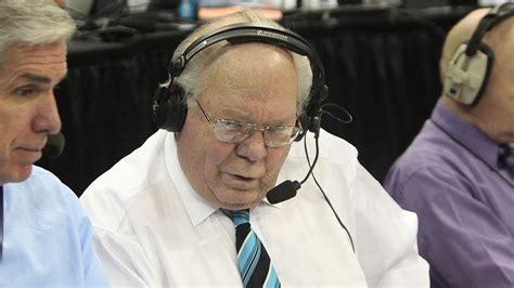 Longtime CBS Sportscaster Verne Lundquist Signs Off in His Own Words