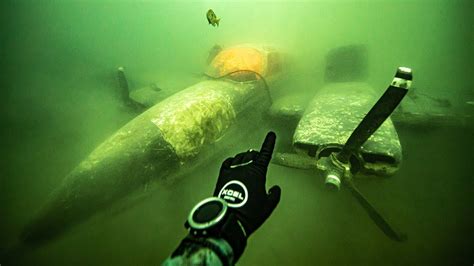 I FOUND An AIRPLANE CRASHED Underwater! (Explored Inside)