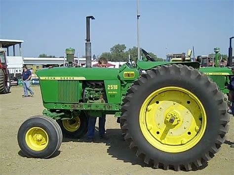 82-Year Old Iowa Man Sells His Deere Tractors