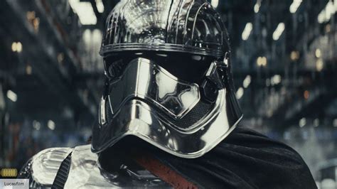 Captain Phasma excited Gwendoline Christie because of the Dark Side