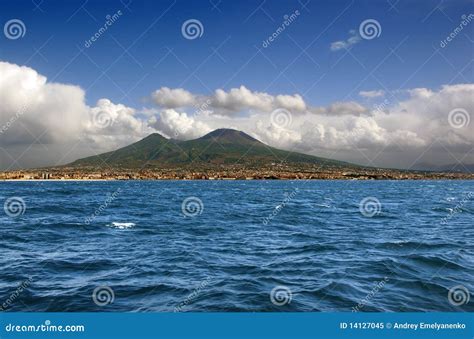 Vesuvio Volcano. Naples. Italy Stock Image - Image of mountain, naples: 14127045