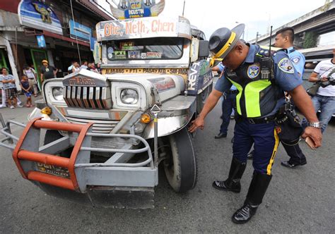 Jeepney kills student, hurts 7 others in Makati – Tempo – The Nation's Fastest Growing Newspaper