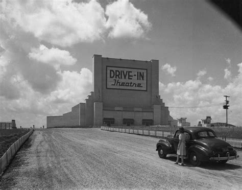 Vintage Photo Tuesday: The Drive-In Movie Theatre - The Vintage Inn