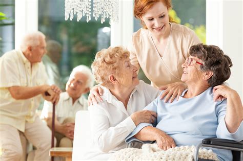 A Guide to Choosing the Right Elderly Care Center for Your Loved Ones ...