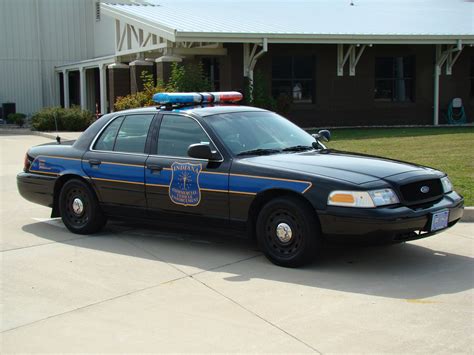 Indiana State Police CVED.......🇺🇸 🚨 🚔 🇺🇸 | Police cars, Us police car, Emergency vehicles