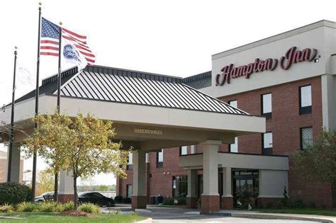 Vineland Hampton Inn robbed by armed man who posed as customer - nj.com